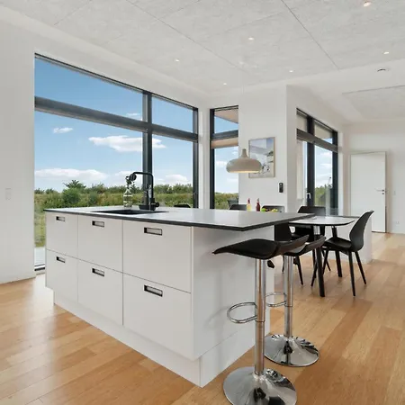 Awesome In Allinge, Dk, With 4 Bedrooms And Wifi Σπίτι διακοπών Allinge-Sandvig