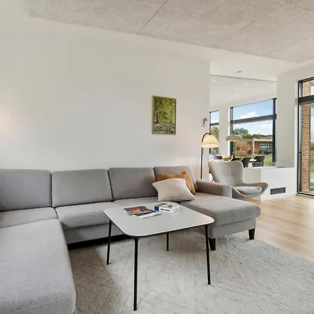 Awesome In Allinge, Dk, With 4 Bedrooms And Wifi