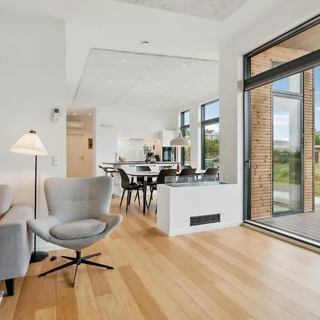 Σπίτι διακοπών Awesome In Allinge, Dk, With 4 Bedrooms And Wifi *